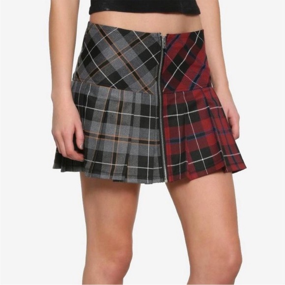 Royal Bones Split Zip Plaid Skirt - Picture 9 of 10